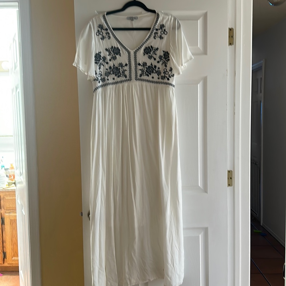 Baltic born maternity friendly dress